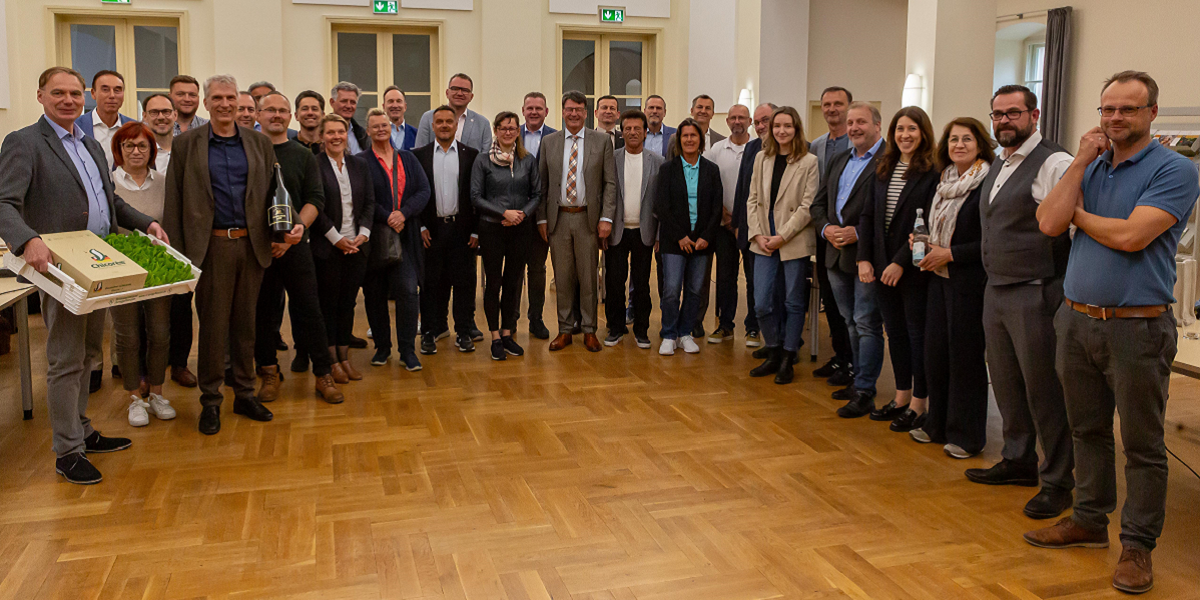 Runder Tisch Ernährungswirtschaft - Gruppenbild Runder Tisch Ernährungswirtschaft - Gruppenbild