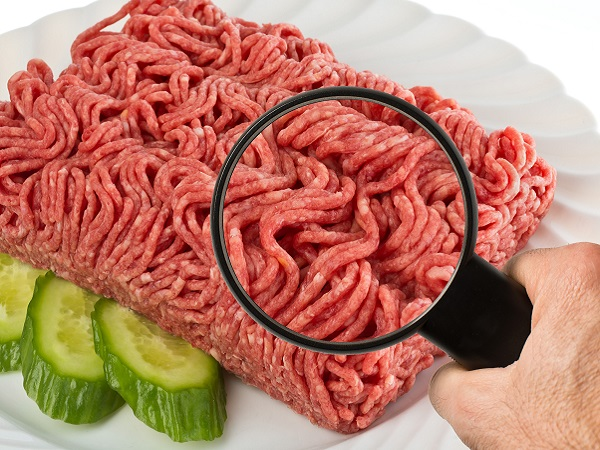Lebensmittelkontrolle bei Hackfleisch 